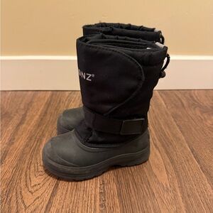 Stonz Trek 11T Winter Boots